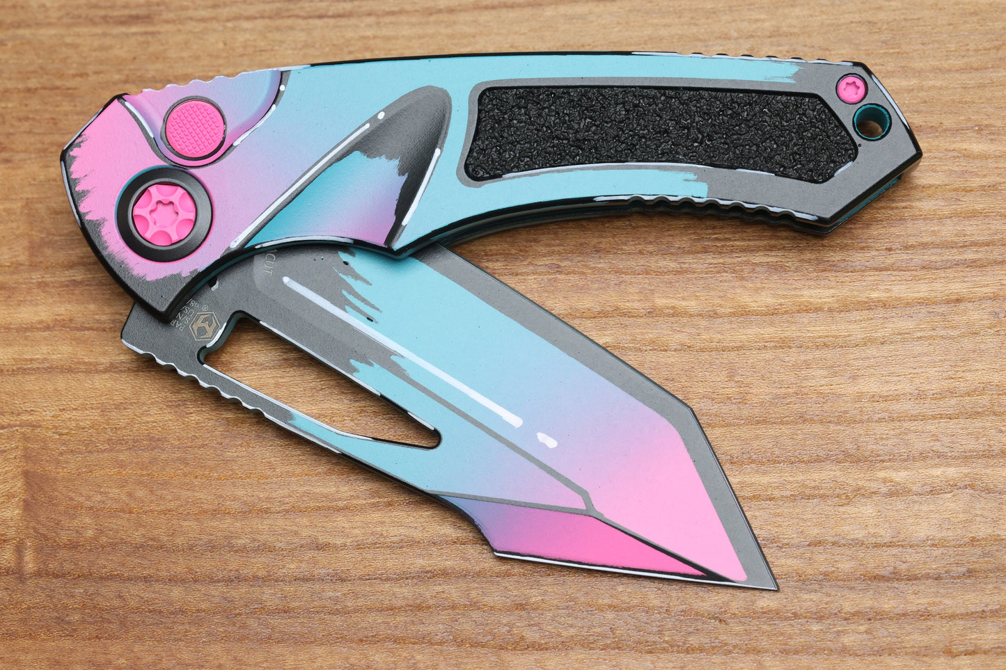 HERETIC KNIVES PARIAH MANUAL - TANTO - MIAMI VICE - CEL SHADING