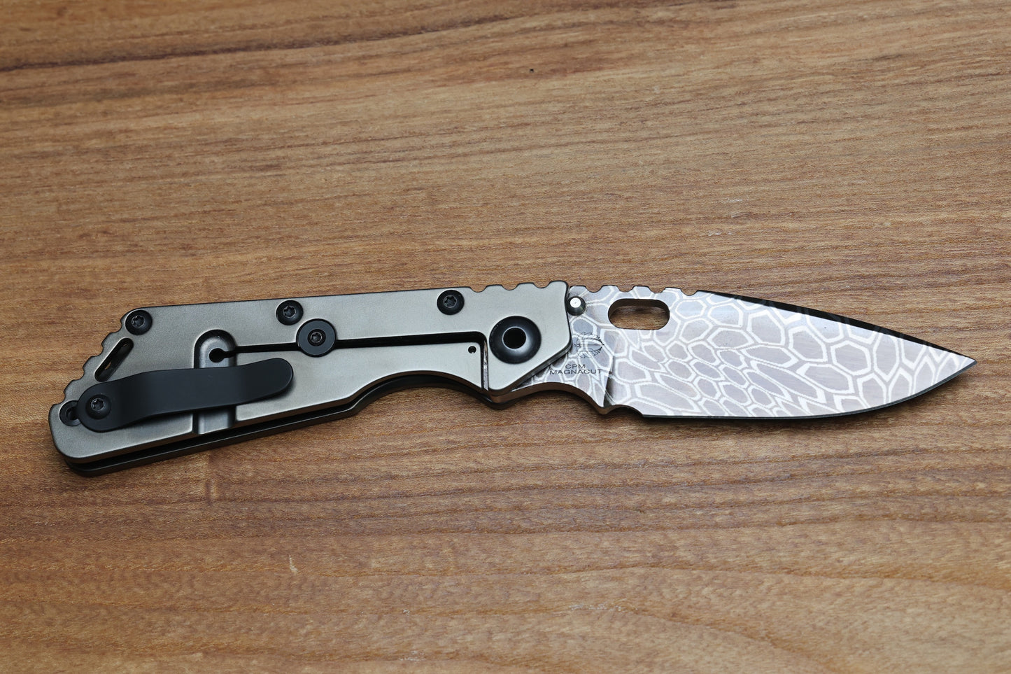 STRIDER KNIVES SMF KRYPTEK CAMO MAGNACUT BLADE, DARK BRONZE TITANIUM TOP, DARK BRONZE TITANIUM FRAME