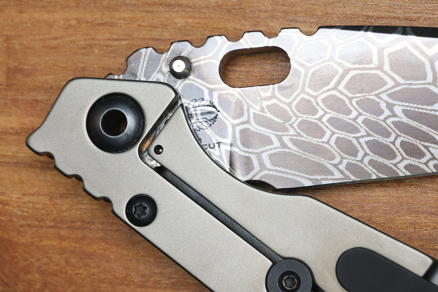 STRIDER KNIVES SMF KRYPTEK CAMO MAGNACUT BLADE, DARK BRONZE TITANIUM TOP, DARK BRONZE TITANIUM FRAME