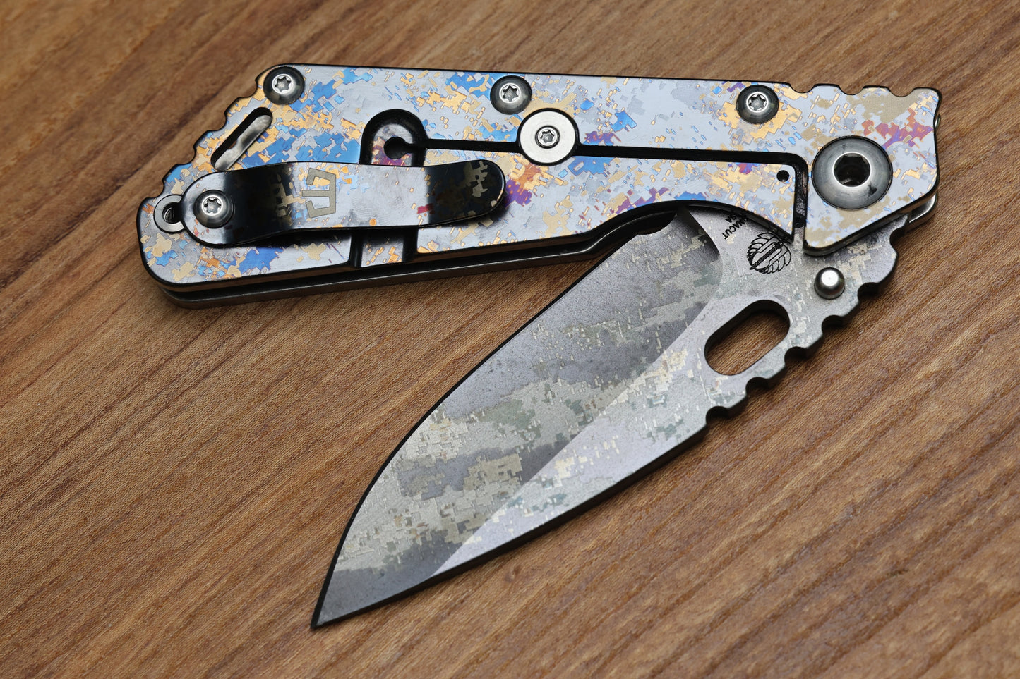 STRIDER KNIVES/ BLACKSIDE CUSTOM SPECIAL LIMITED RUN-COLLABORATION SMF MODEL, DIGICAM MAGNACUT BLADE, DIGICAM TITANIUM TOP AND FRAME