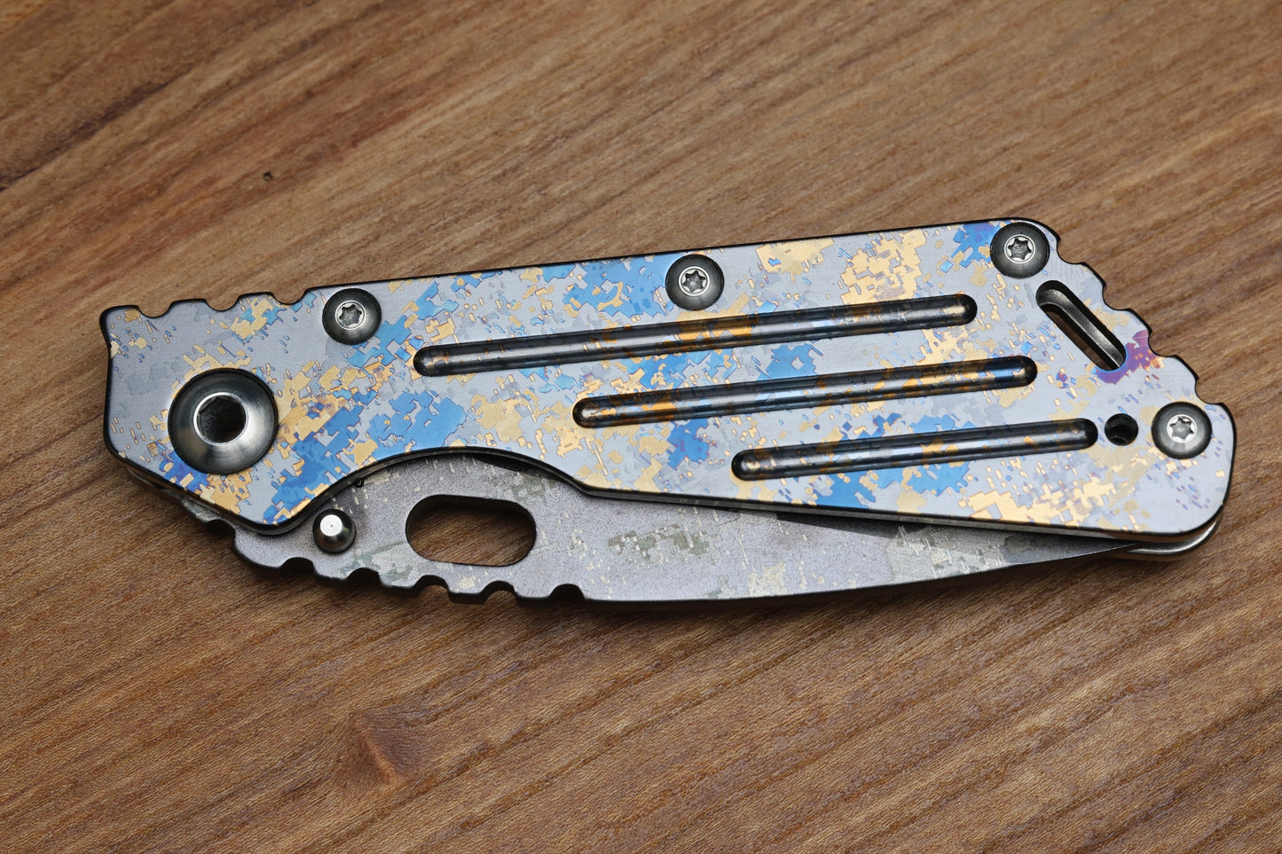 STRIDER KNIVES/ BLACKSIDE CUSTOM SPECIAL LIMITED RUN-COLLABORATION SMF MODEL, DIGICAM MAGNACUT BLADE, DIGICAM TITANIUM TOP AND FRAME