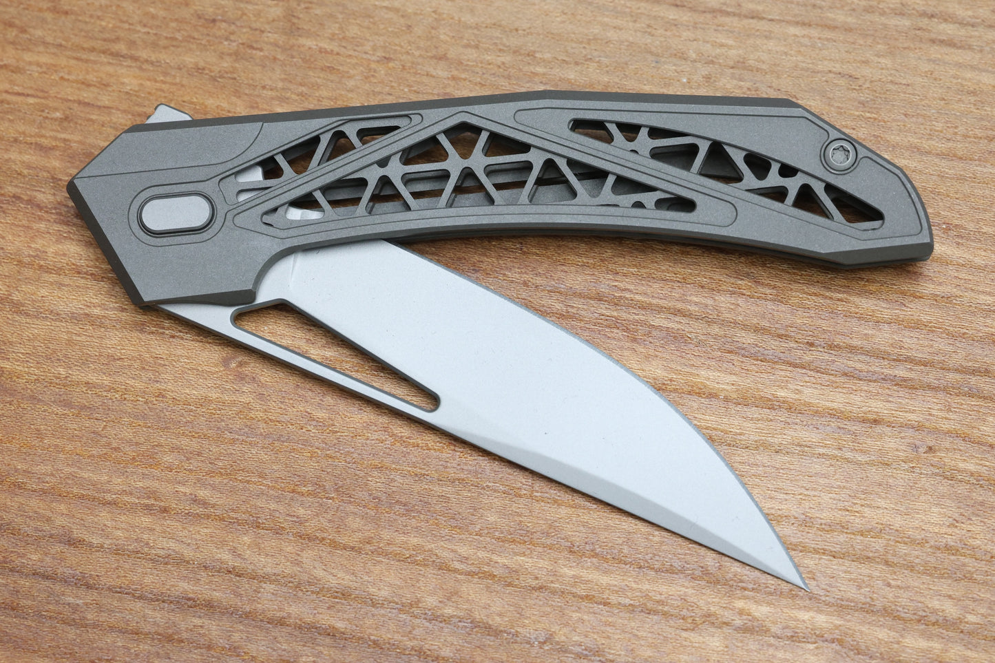 AVIAN KNIVES TOPAZA - LLK490-1 - DARK BEAD BLAST TITANIUM HANDLE - BEAD BLAST MAGNACUT BLADE