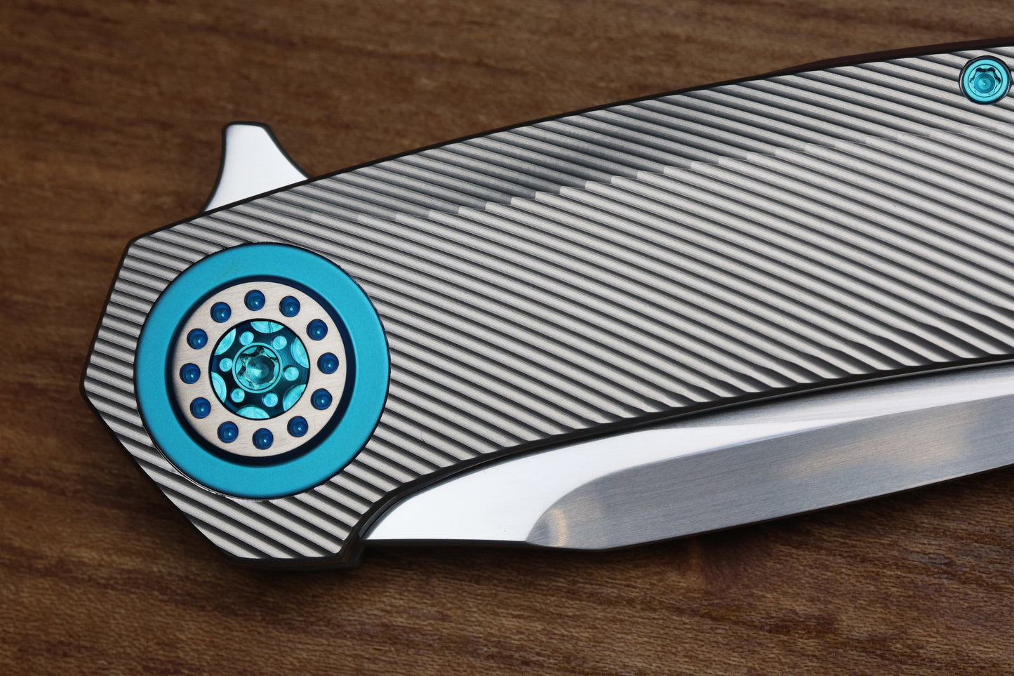 SKIFF MADE BLADES FUGITIVE- CPM154 BLADE, MILLED TITANIUM SCALES, SEA FOAM TI BACKSPACER, PIVOT COLLAR AND CLIP, #201