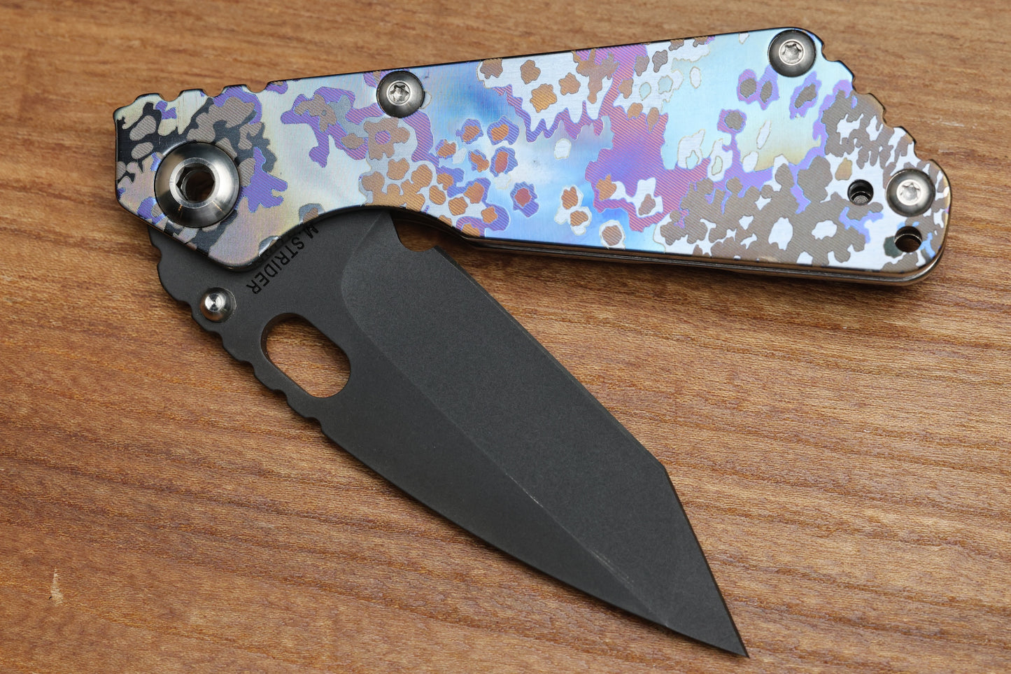 STRIDER KNIVES SNG PD#1 CLIP POINT BLADE, PARTIZAN CAMO TITANIUM HANDLE W/PARTIZAN CAMO CLIP