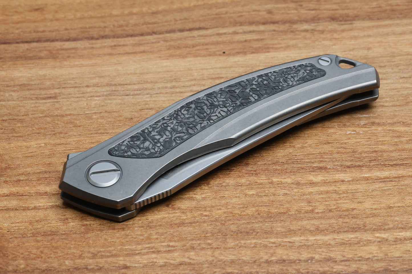 SHIROGOROV KNIVES "R1 EDITION" URSUS QUANTUM NL - CROMAX PM BLADE - TITANIUM HANDLE - R1 PATTERN CARBON FIBER INLAY - MRBS