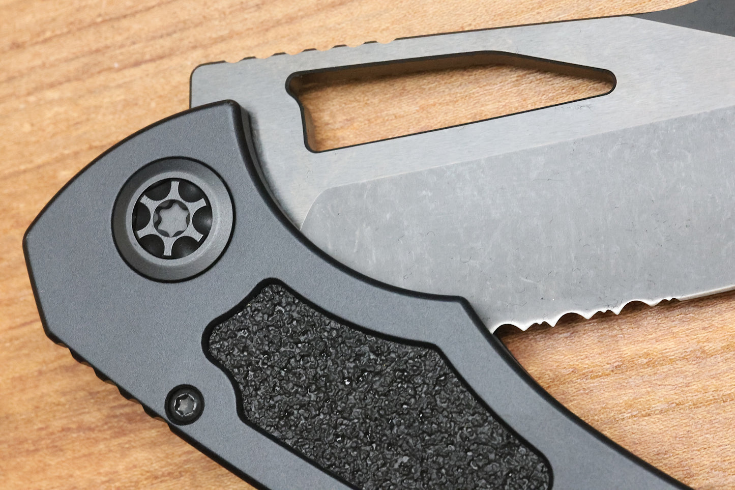 HERETIC KNIVES PARIAH MANUAL - DROP POINT DLC SERRATED TACTICAL H046-6B-T
