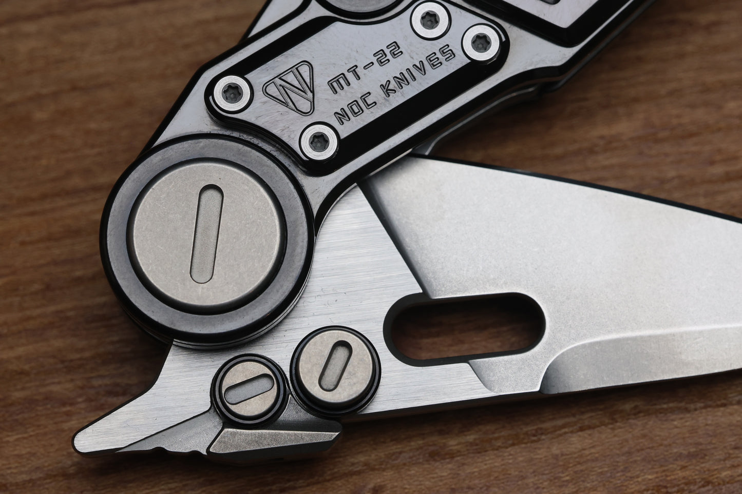 MT-22 MINI S-08 - ZIRCONIUM HANDLE - M390 BLADE