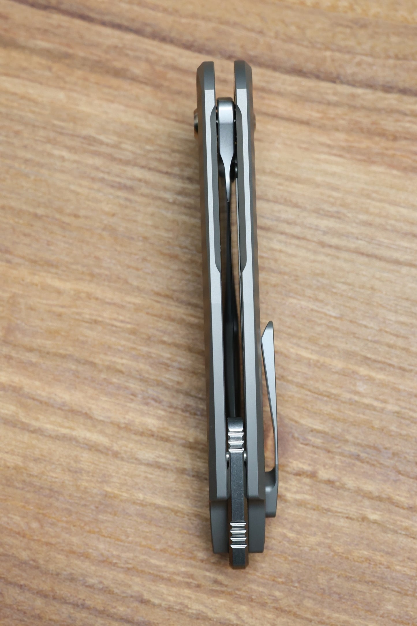 KOENIG KNIVES MINI ARIUS - NON FLIPPER - PLEXA TITANIUM HANDLE - SILVER HARDWARE - BURNISHED W/ POLISHED FLATS M390 BLADE