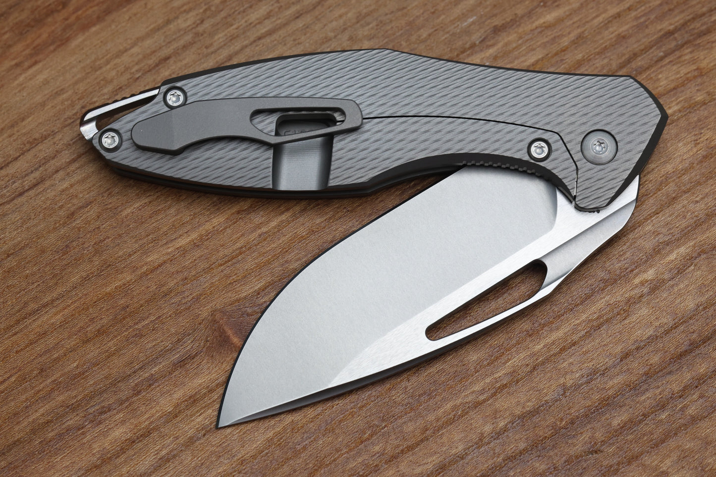 KOENIG KNIVES MINI ARIUS - NON FLIPPER - CORDA TITANIUM HANDLE - SILVER HARDWARE - BURNISHED W/ POLISHED FLATS M390 BLADE