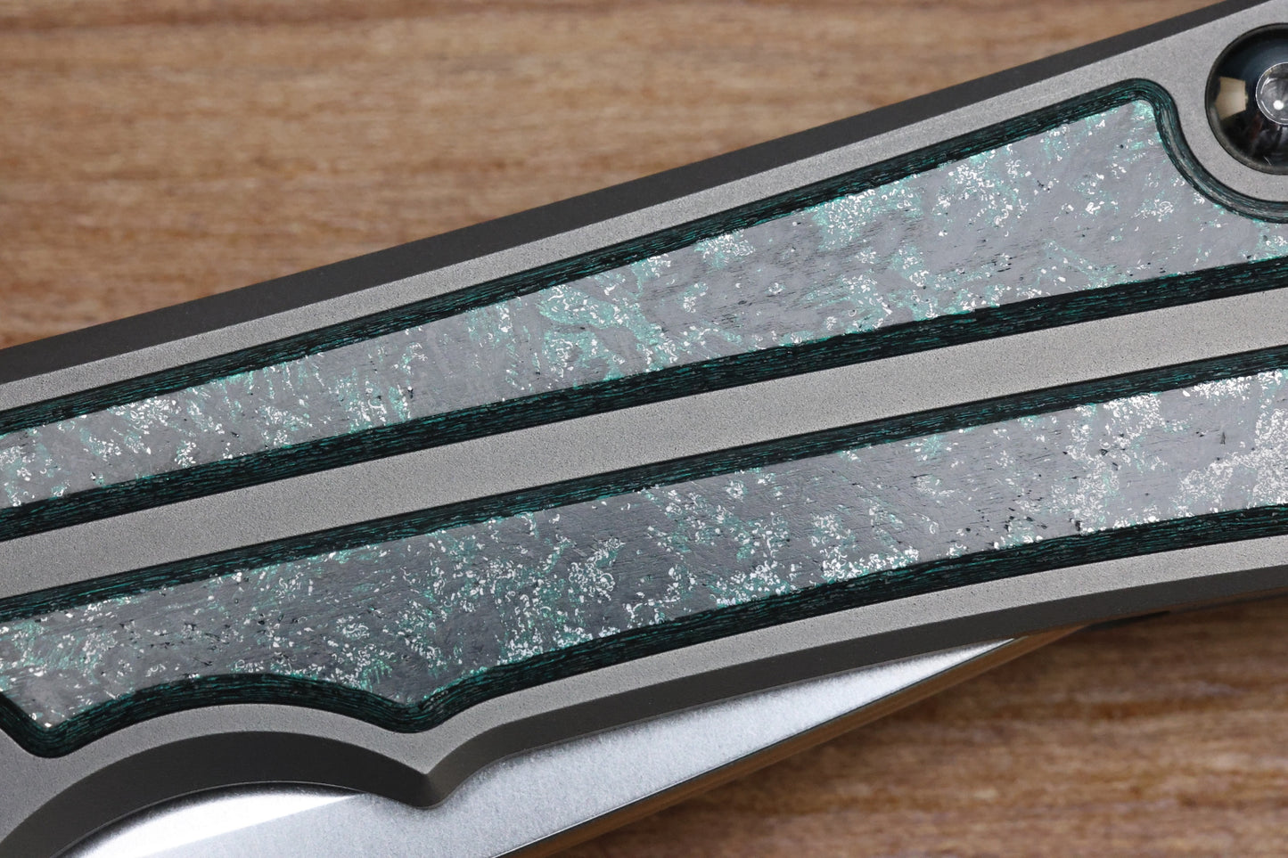 CHRIS REEVE LARGE INKOSI - TEAL MAGNETIC CARBOTI INLAY - DROP POINT CPM MAGNACUT BLADE - MIM CLIP
