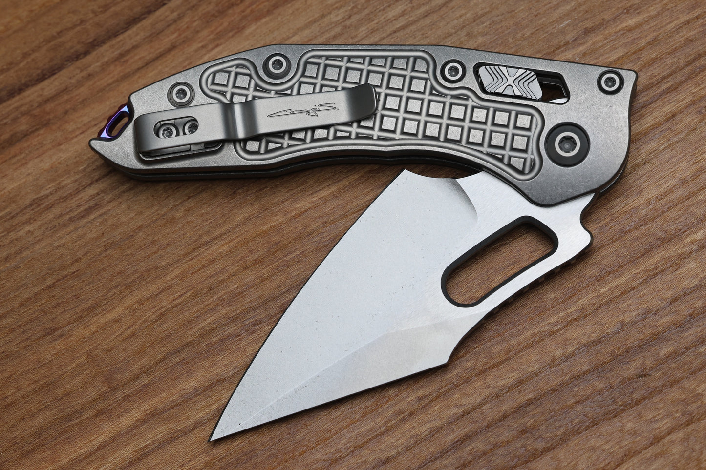 MICROTECH MARFIONE SELECT MANUAL STITCH RAM LOK FRAG TITANIUM HANDLES & STONEWASH M390MK W/ DOUBLE VAPOR BLAST & PURPLE ACCENTS 169RL-10FRMS3