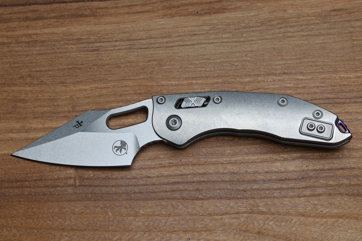 MICROTECH MARFIONE SELECT MANUAL STITCH RAM LOK TITANIUM HANDLES & STONEWASH M390MK W/ DOUBLE VAPOR BLAST & PURPLE ACCENTS 169RL-10MS3