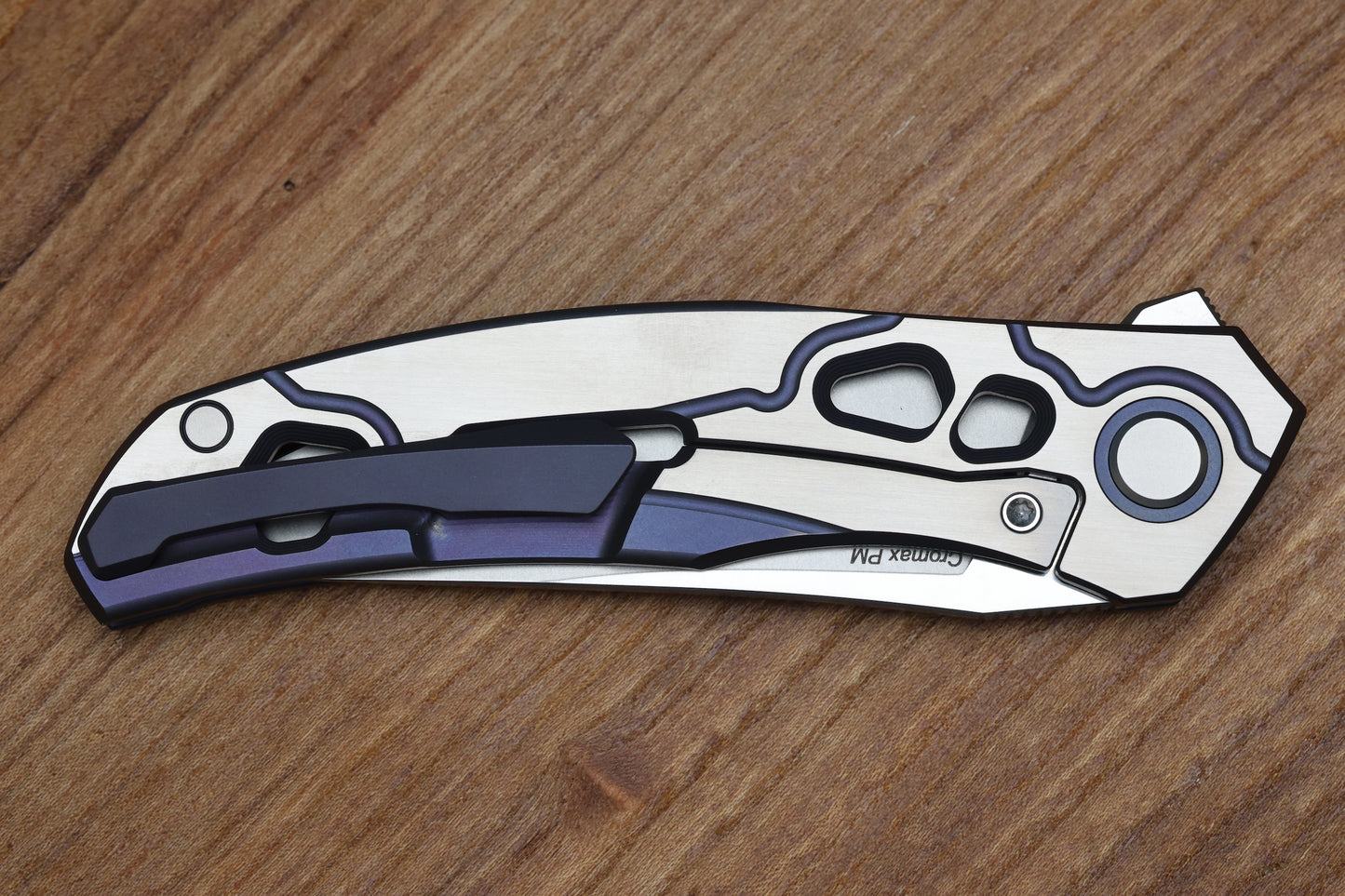 SHIROGOROV KNIVES / ALEXEY KONYGIN COLLABORATION QUANTUM “CYBONIC PLAGUE” – CROMAX PM BLADE - SATIN/PURPLE – MRBS