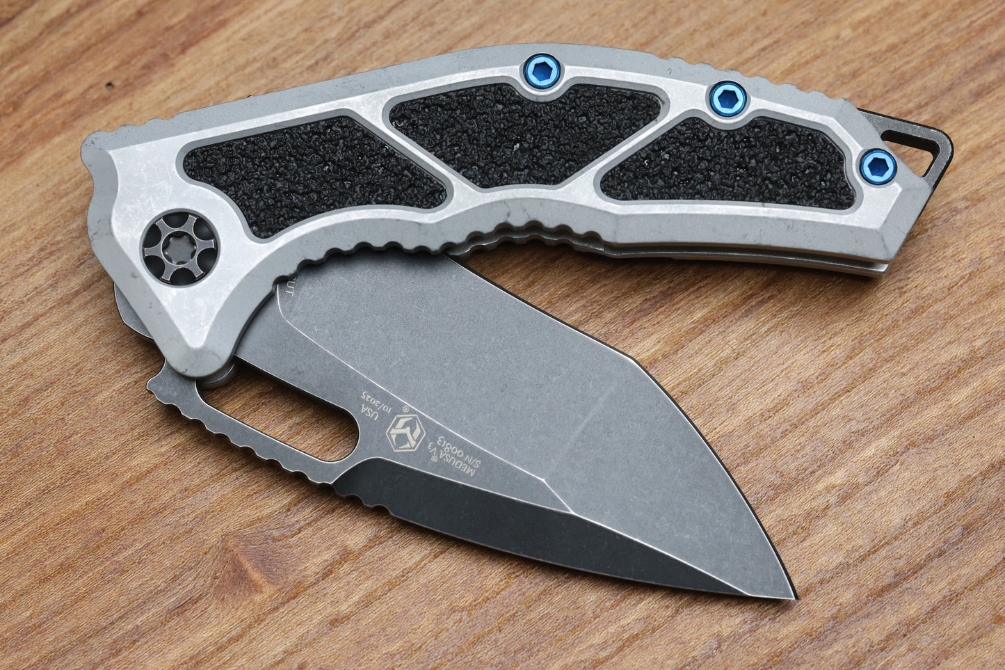 HERETIC KNIVES MEDUSA MANUAL - RECURVE - BATTLE BLACK - BLIZZARDWORN