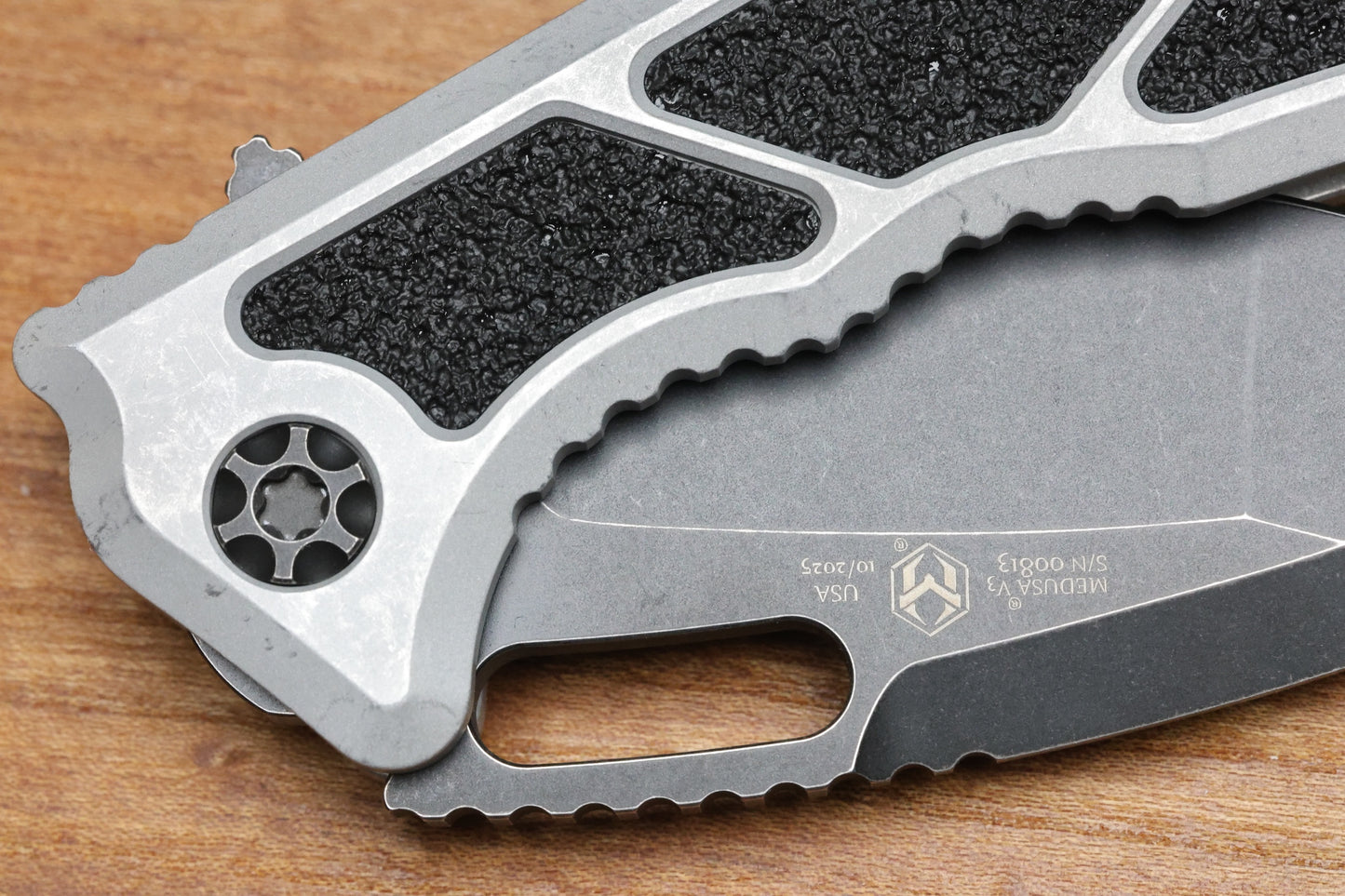 HERETIC KNIVES MEDUSA MANUAL - RECURVE - BATTLE BLACK - BLIZZARDWORN