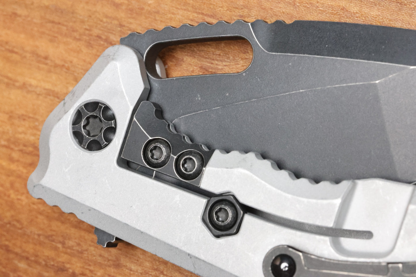 HERETIC KNIVES MEDUSA MANUAL - RECURVE - BATTLE BLACK - BLIZZARDWORN