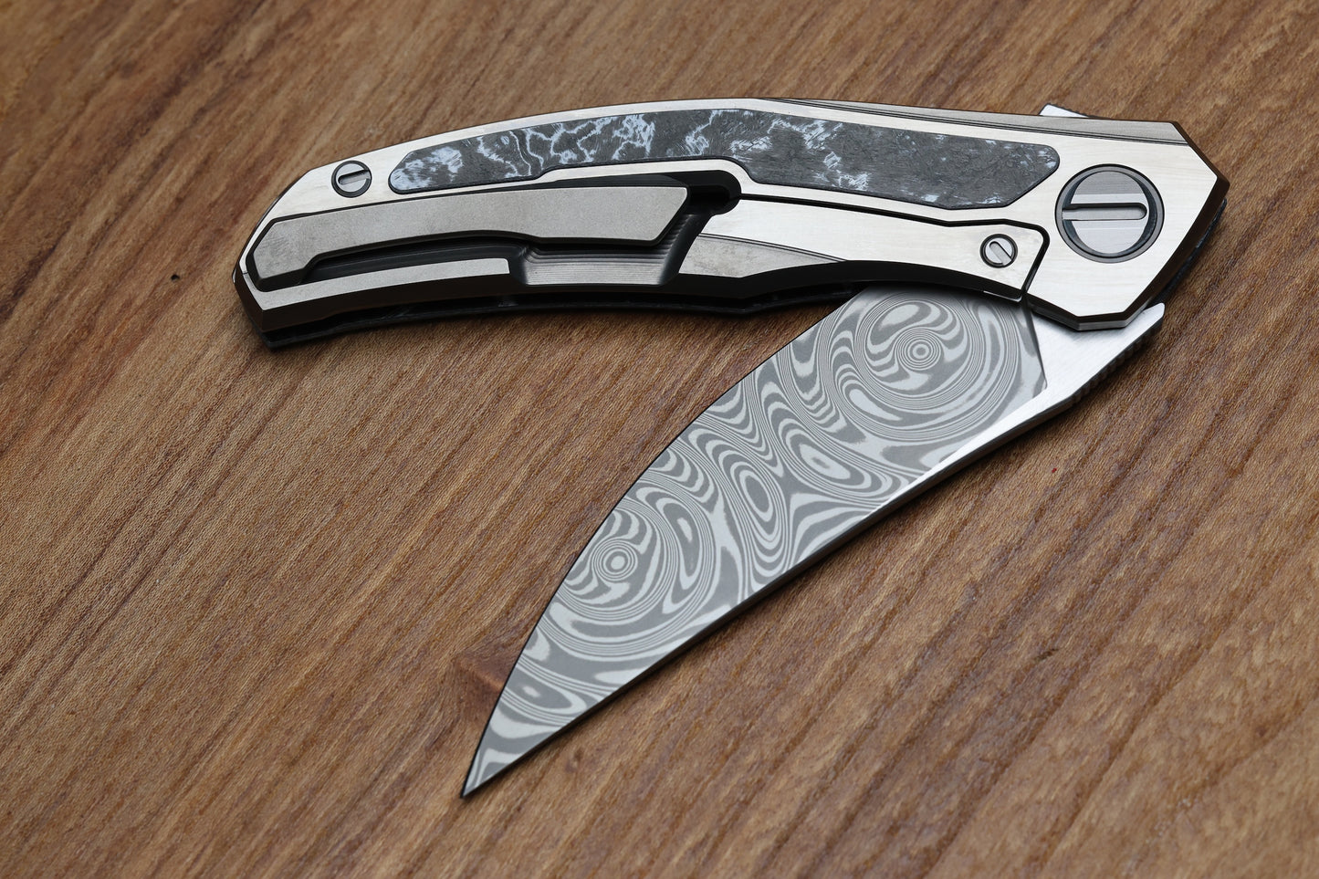 SHIROGOROV KNIVES QUANTIUM WKM - TITANIUM/WHITE CARBOTI HANDLE - ZDI-E BLADE - MRBS