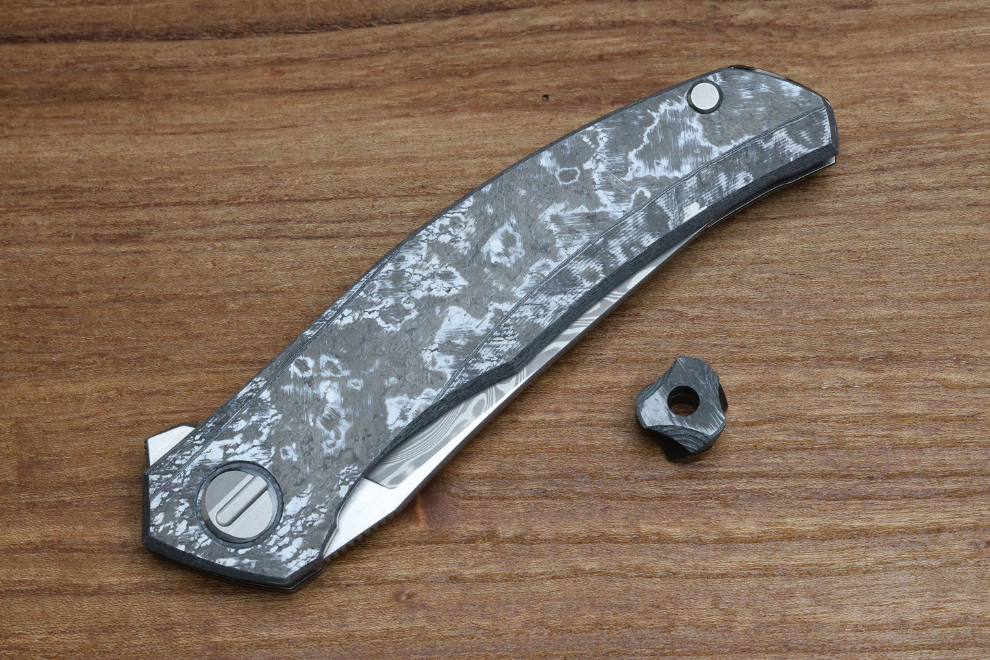 SHIROGOROV KNIVES QUANTIUM WKM - TITANIUM/WHITE CARBOTI HANDLE - ZDI-E BLADE - MRBS