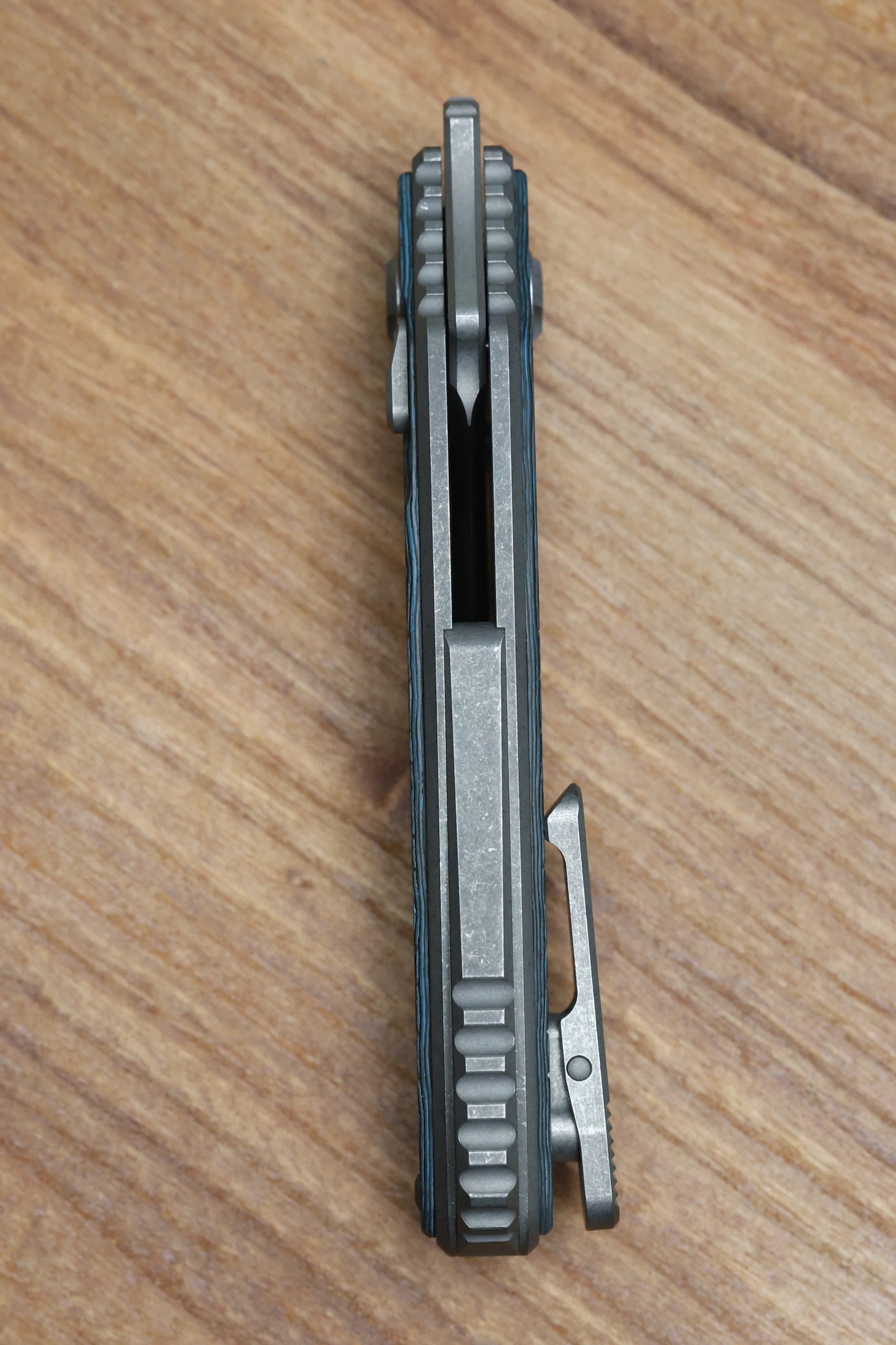 HAWK KNIFE DESIGNS TALON STONEWASHED M390 BLADE, ARCTIC STORM, FAT CARBON HANDLE OVERLAYS