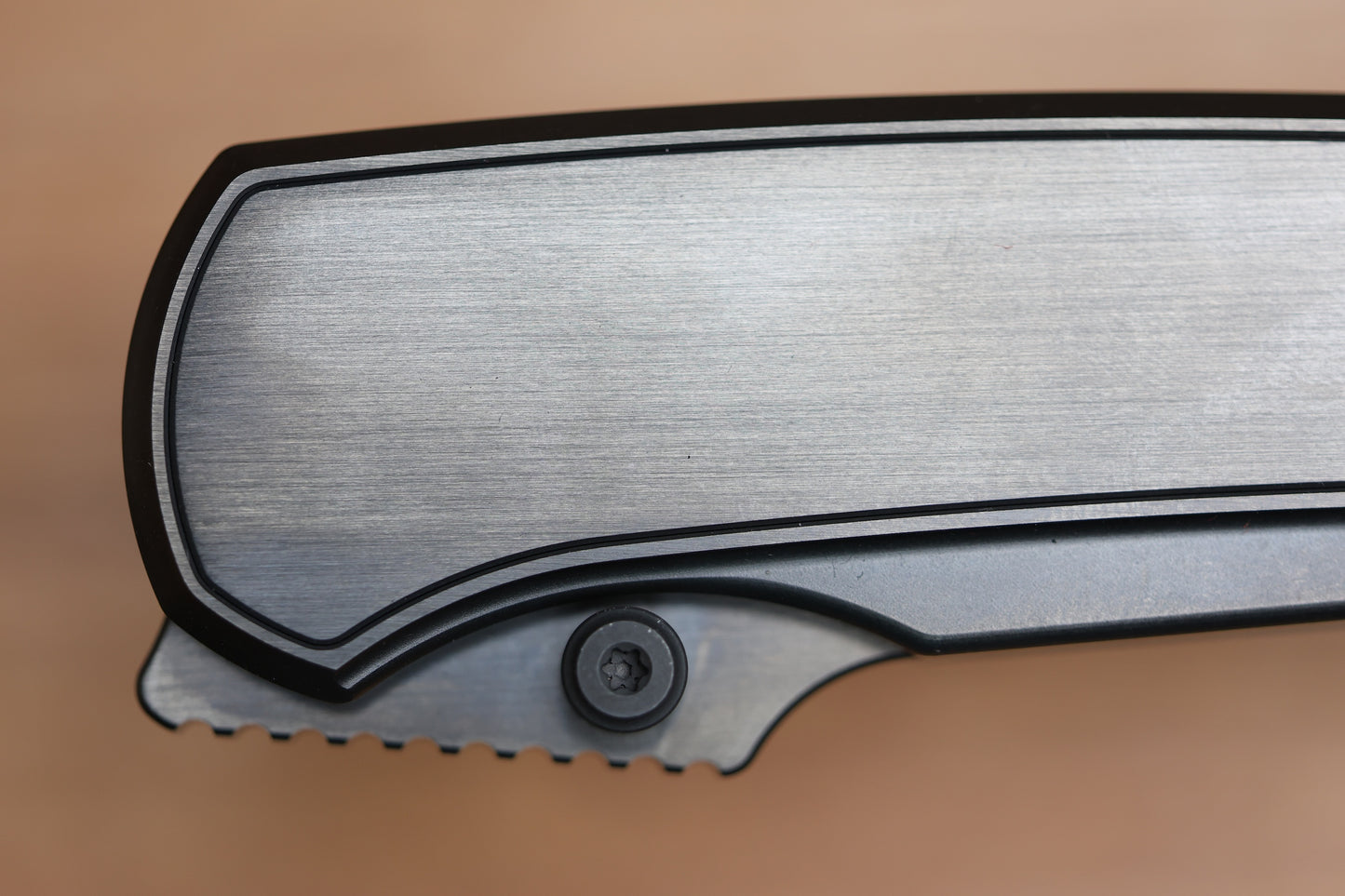 CHAVES JAKE MCCOY INTEGRAL DISCIPLE STREET BLACK SATIN PVD TITANIUM BLACK SATIN PVD M390 BLADE