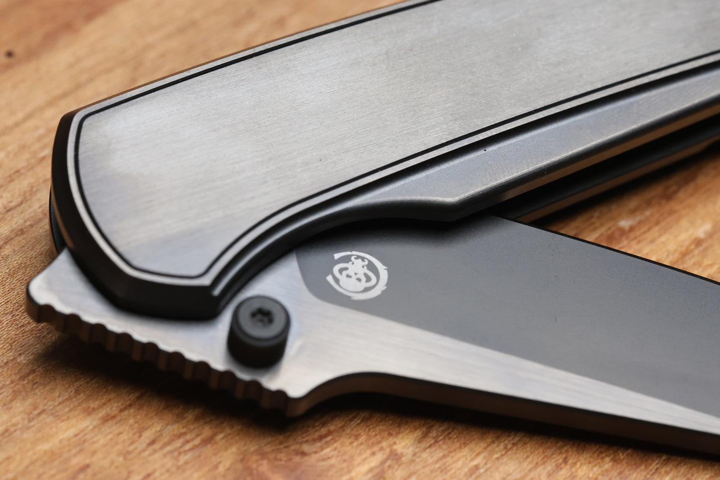 CHAVES JAKE MCCOY INTEGRAL DISCIPLE STREET BLACK SATIN PVD TITANIUM BLACK SATIN PVD M390 BLADE