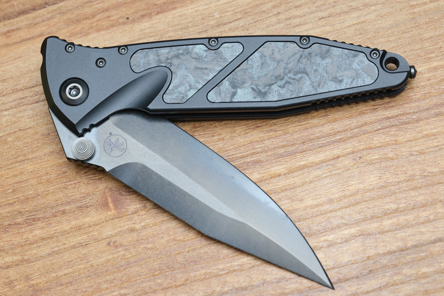 MICROTECH SOCOM ELITE M/A DLC SPIKE GRIND W/ GLOW FAT CARBON INLAYS SIGNATURE SERIES