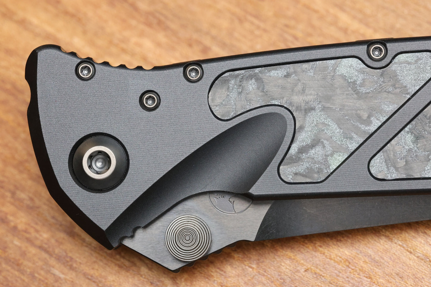 MICROTECH SOCOM ELITE M/A DLC SPIKE GRIND W/ GLOW FAT CARBON INLAYS SIGNATURE SERIES