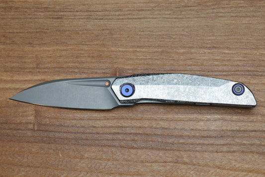 REATE KNIVES VULPEX VK ANUB CRYSTALIZED TITANIUM HANDLE - DARKWASHED ELMAX BLADE