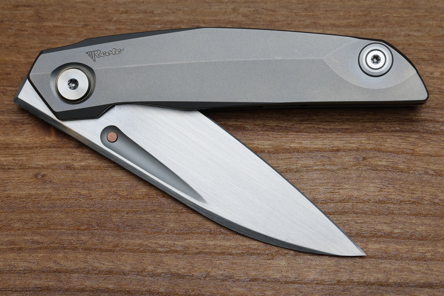 REATE KNIVES VULPEX VK ANUB BLASTED TITANIUM HANDLE - HAND SATIN ELMAX BLADE