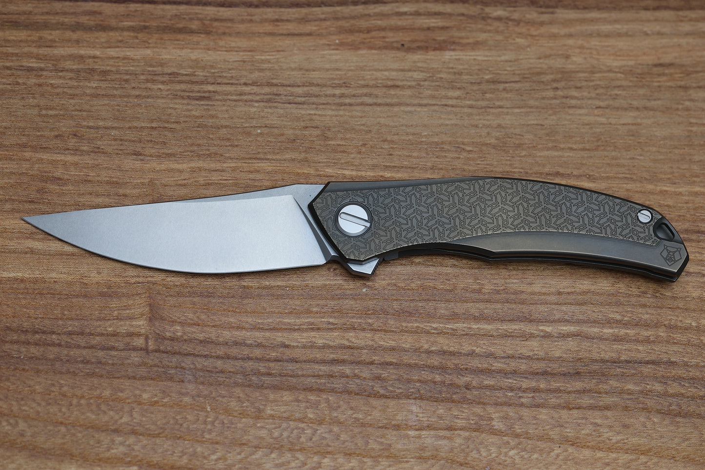 SHIROGOROV QUANTUM R1P – BRONZE TITANIUM HANDLE – CROMAX PM – MRBS