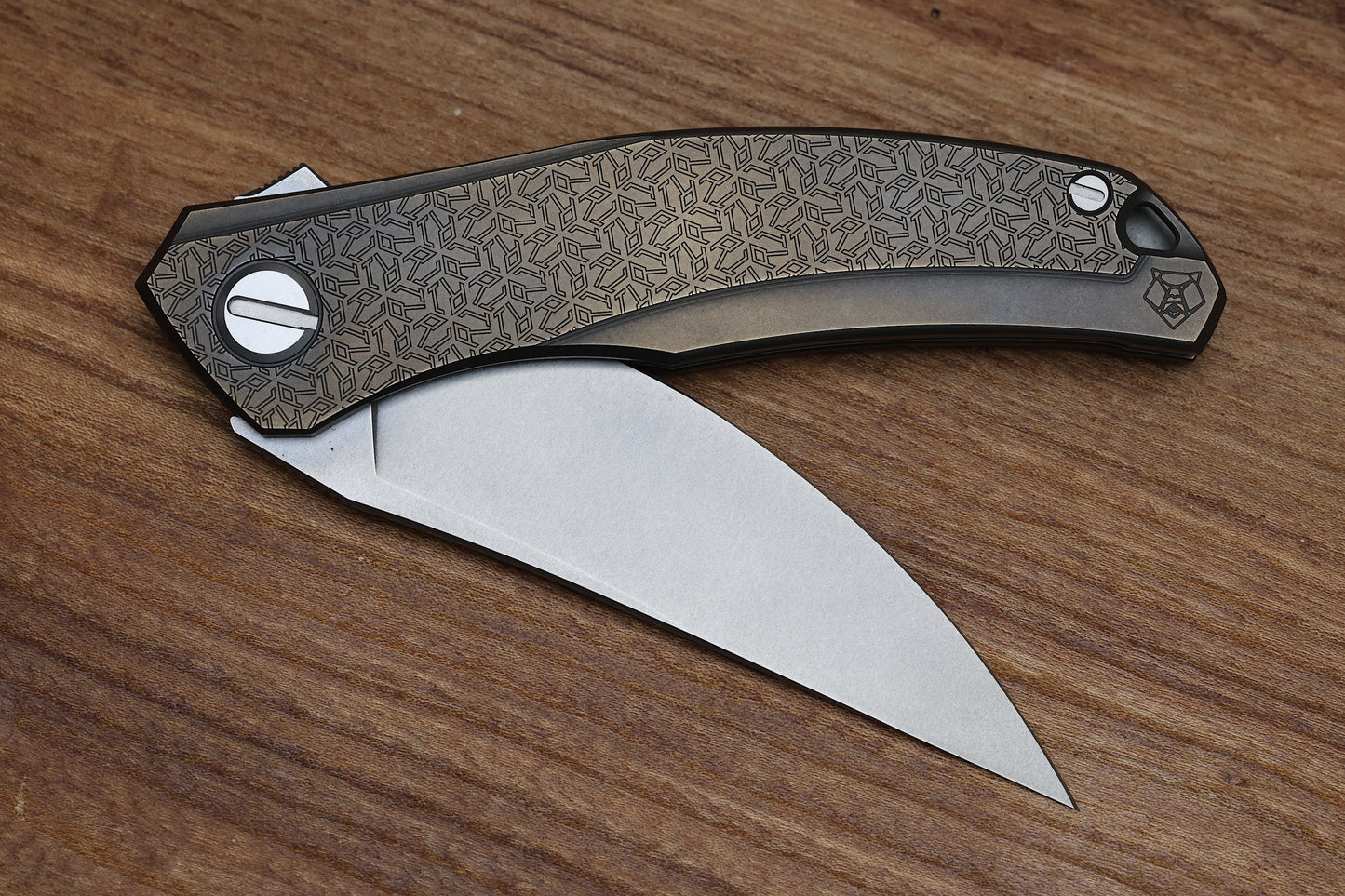 SHIROGOROV QUANTUM R1P – BRONZE TITANIUM HANDLE – CROMAX PM – MRBS