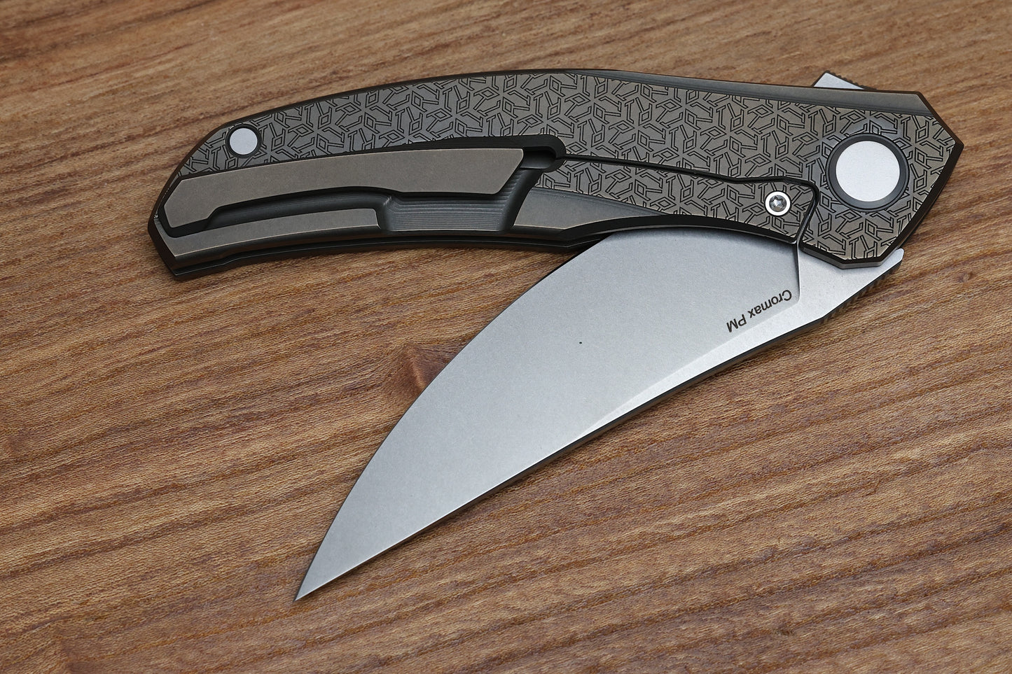 SHIROGOROV QUANTUM R1P – BRONZE TITANIUM HANDLE – CROMAX PM – MRBS