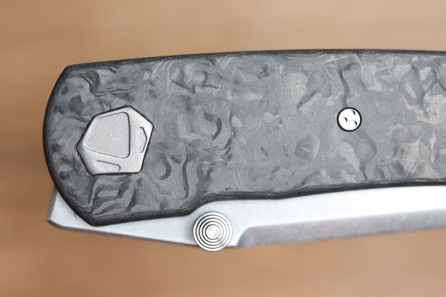 SHARKNIVCO LINER LOCK WAKA V4.9 - BLACK TECHNOCARBO HANDLE - POLISHED STONEWASH RWL34 BLADE
