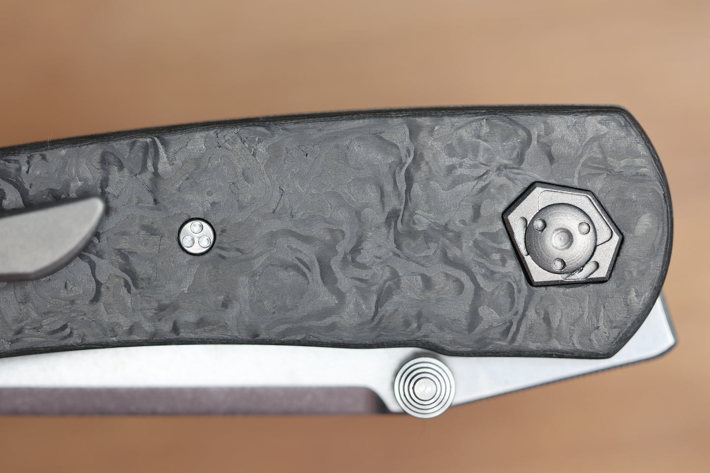 SHARKNIVCO LINER LOCK WAKA V4.9 - BLACK TECHNOCARBO HANDLE - POLISHED STONEWASH RWL34 BLADE