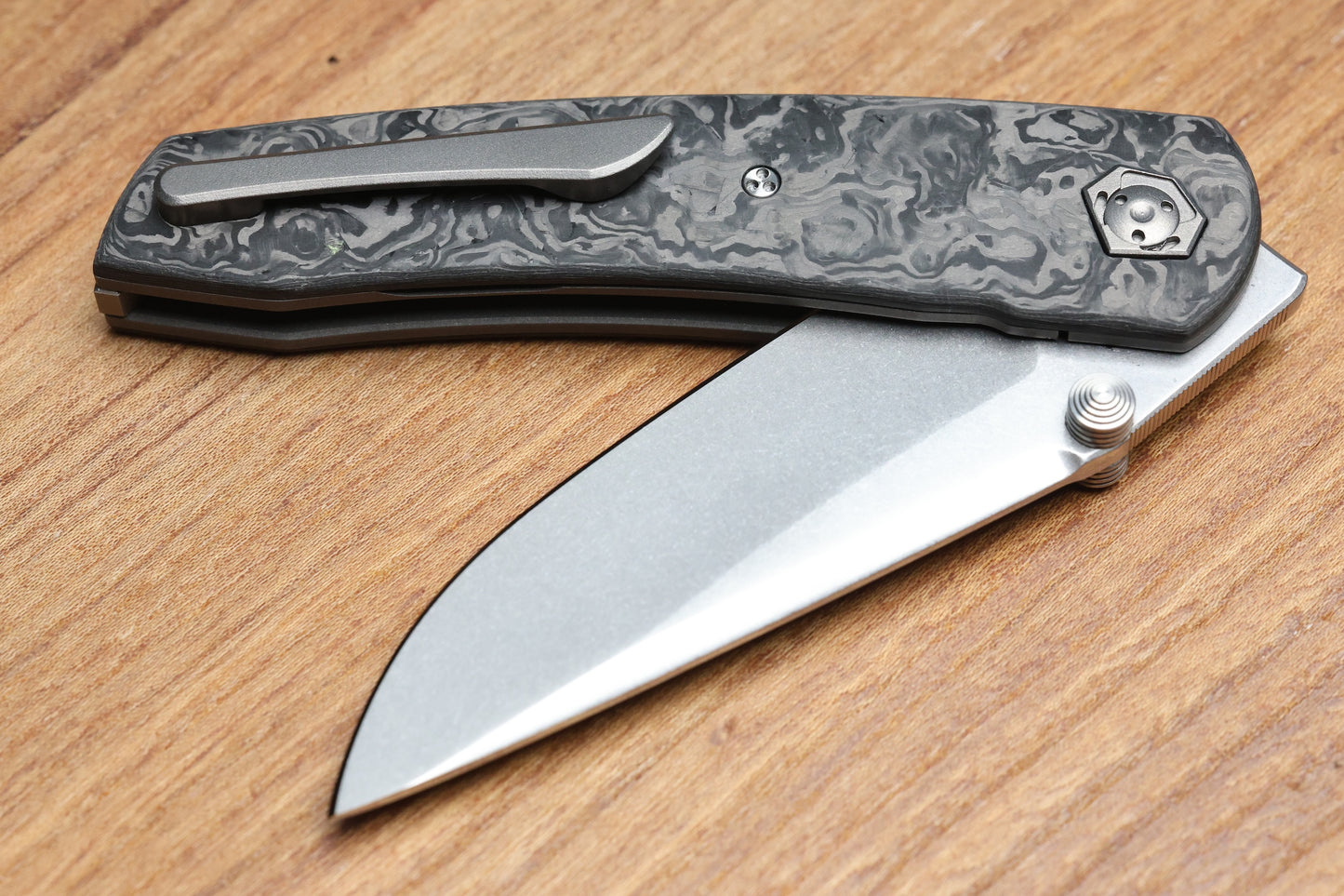 SHARKNIVCO LINER LOCK WAKA V4.9 - BLACK TECHNOCARBO HANDLE - POLISHED STONEWASH RWL34 BLADE