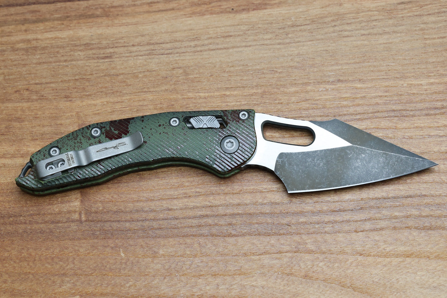 MICROTECH KNIVES MANUAL STITCH RAM LOK FLUTED ALUMINUM OUTBREAK W/ M390MK SIGNATURE SERIES 169RL-1FLOBS