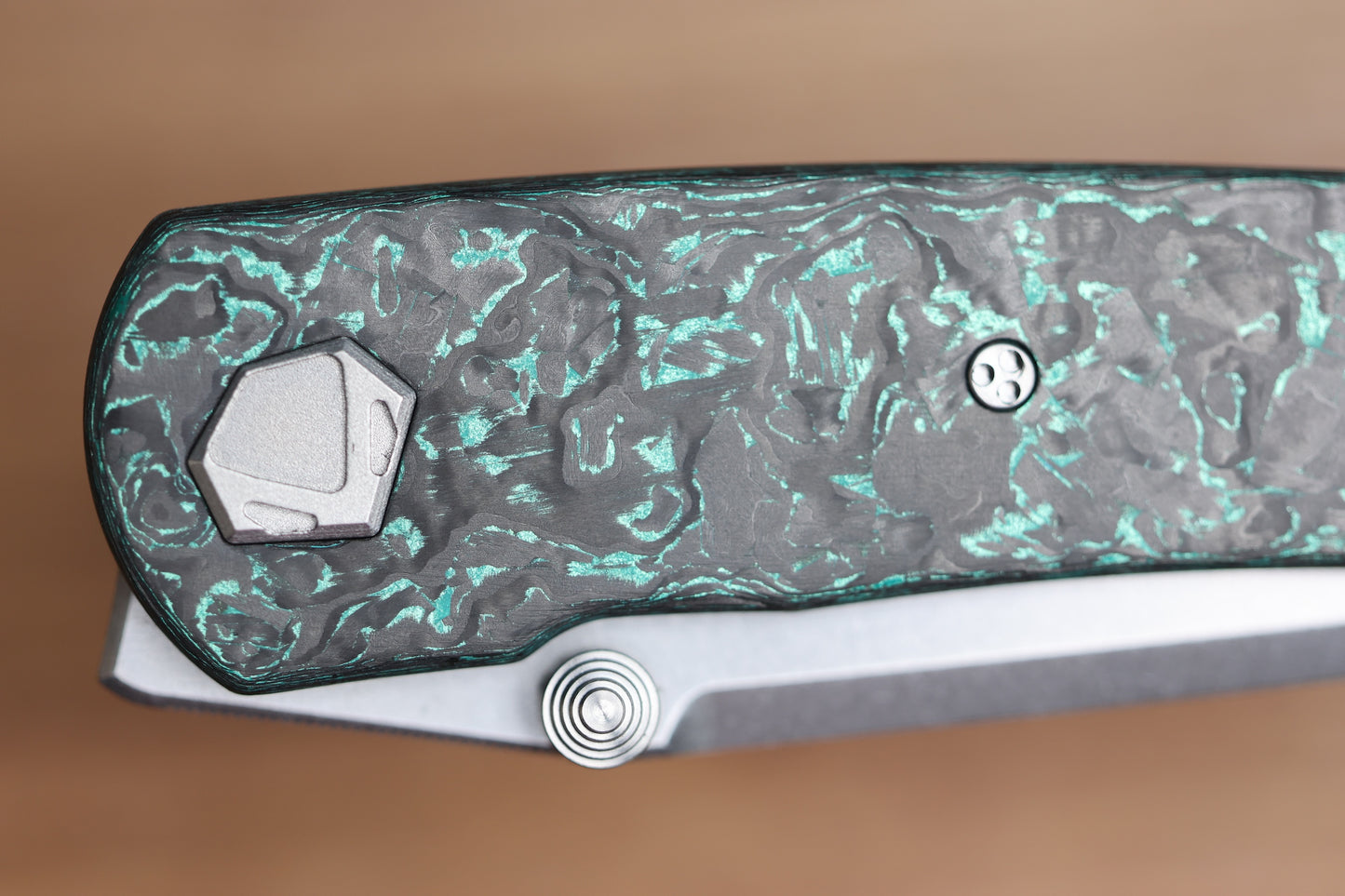 SHARKNIVCO LINER LOCK WAKA V4.9 - TEAL TECHNOCARBO HANDLE - POLISHED STONEWASH RWL34 BLADE