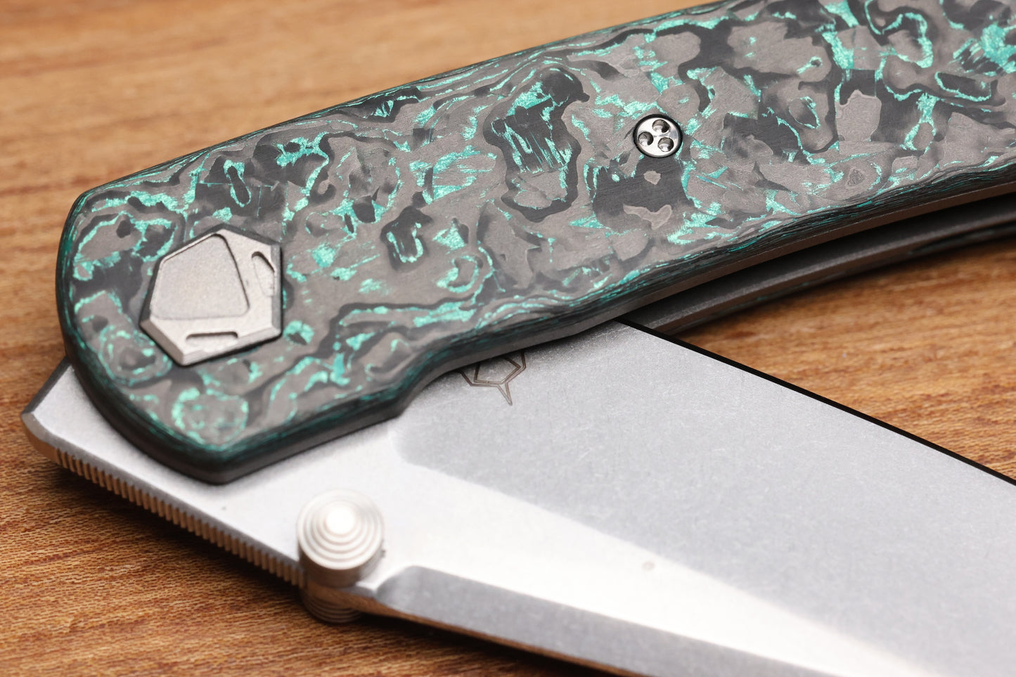SHARKNIVCO LINER LOCK WAKA V4.9 - TEAL TECHNOCARBO HANDLE - POLISHED STONEWASH RWL34 BLADE