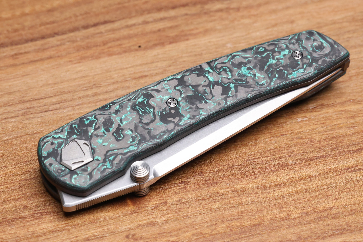 SHARKNIVCO LINER LOCK WAKA V4.9 - TEAL TECHNOCARBO HANDLE - POLISHED STONEWASH RWL34 BLADE