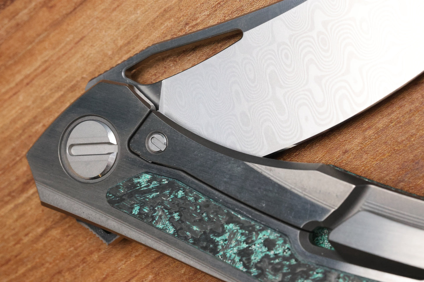 SHIROGOROV KNIVES QUANTIUM TKM - TITANIUM/TEAL MAGNETIC CARBOTI HANDLE - ZDI-E BLADE - SRRBS