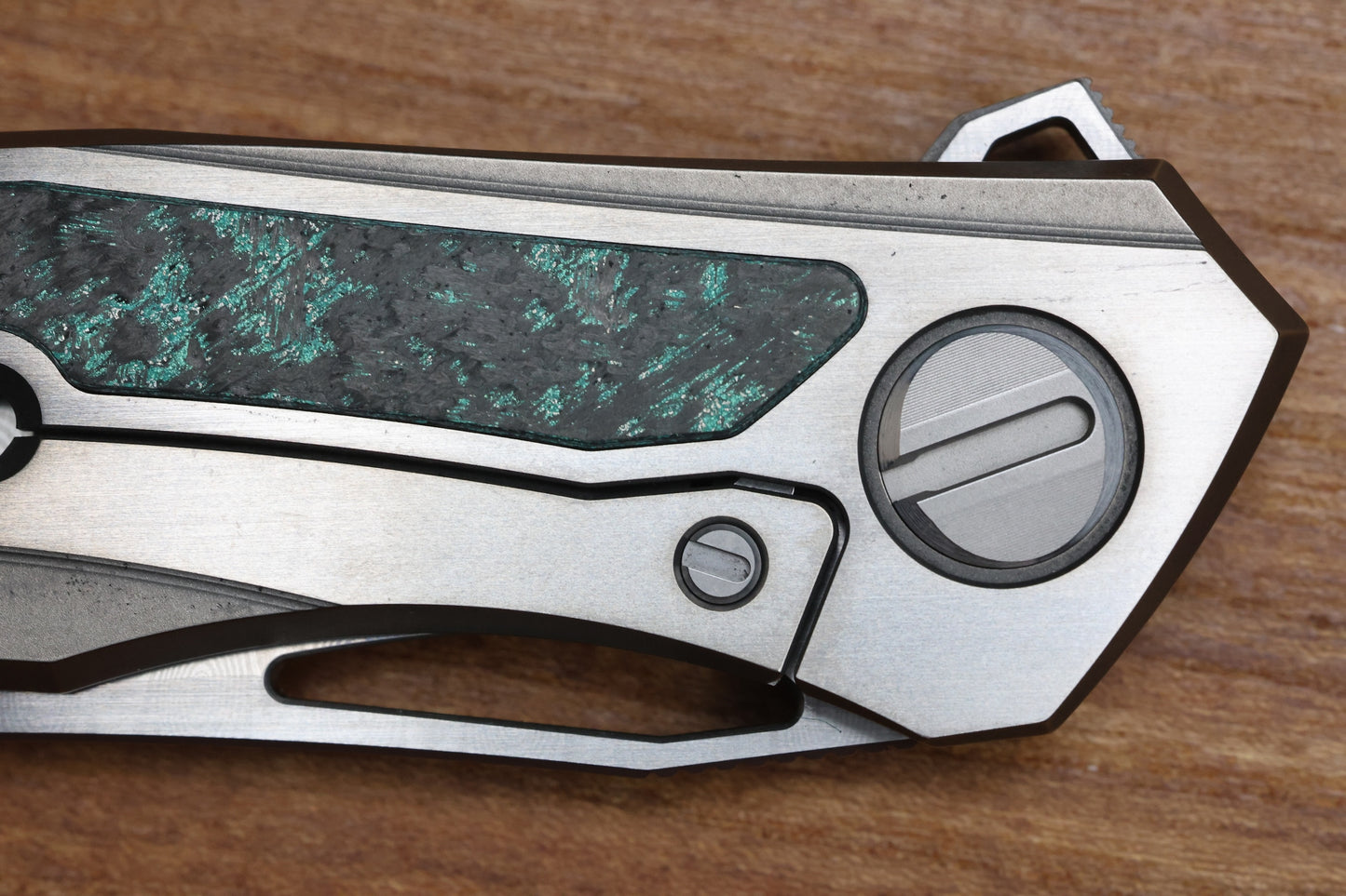 SHIROGOROV KNIVES QUANTIUM TKM - TITANIUM/TEAL MAGNETIC CARBOTI HANDLE - ZDI-E BLADE - SRRBS