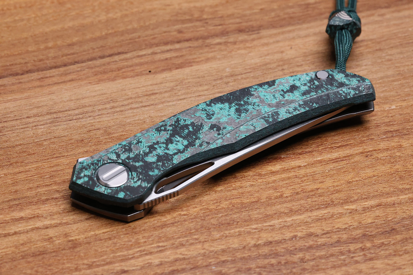 SHIROGOROV KNIVES QUANTIUM TKM - TITANIUM/TEAL MAGNETIC CARBOTI HANDLE - ZDI-E BLADE - SRRBS