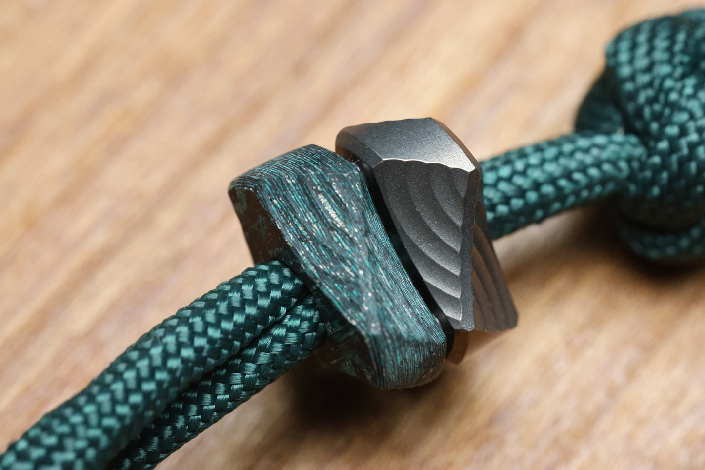 SHIROGOROV KNIVES QUANTIUM TKM - TITANIUM/TEAL MAGNETIC CARBOTI HANDLE - ZDI-E BLADE - SRRBS