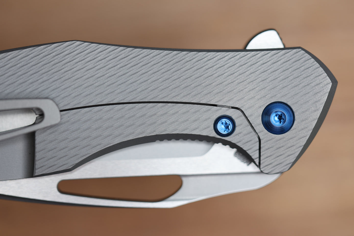 KOENIG MINI ARIUS - CORDA PATTERN TITANIUM HANDLE BLUE HARDWARE- M390 BLADE
