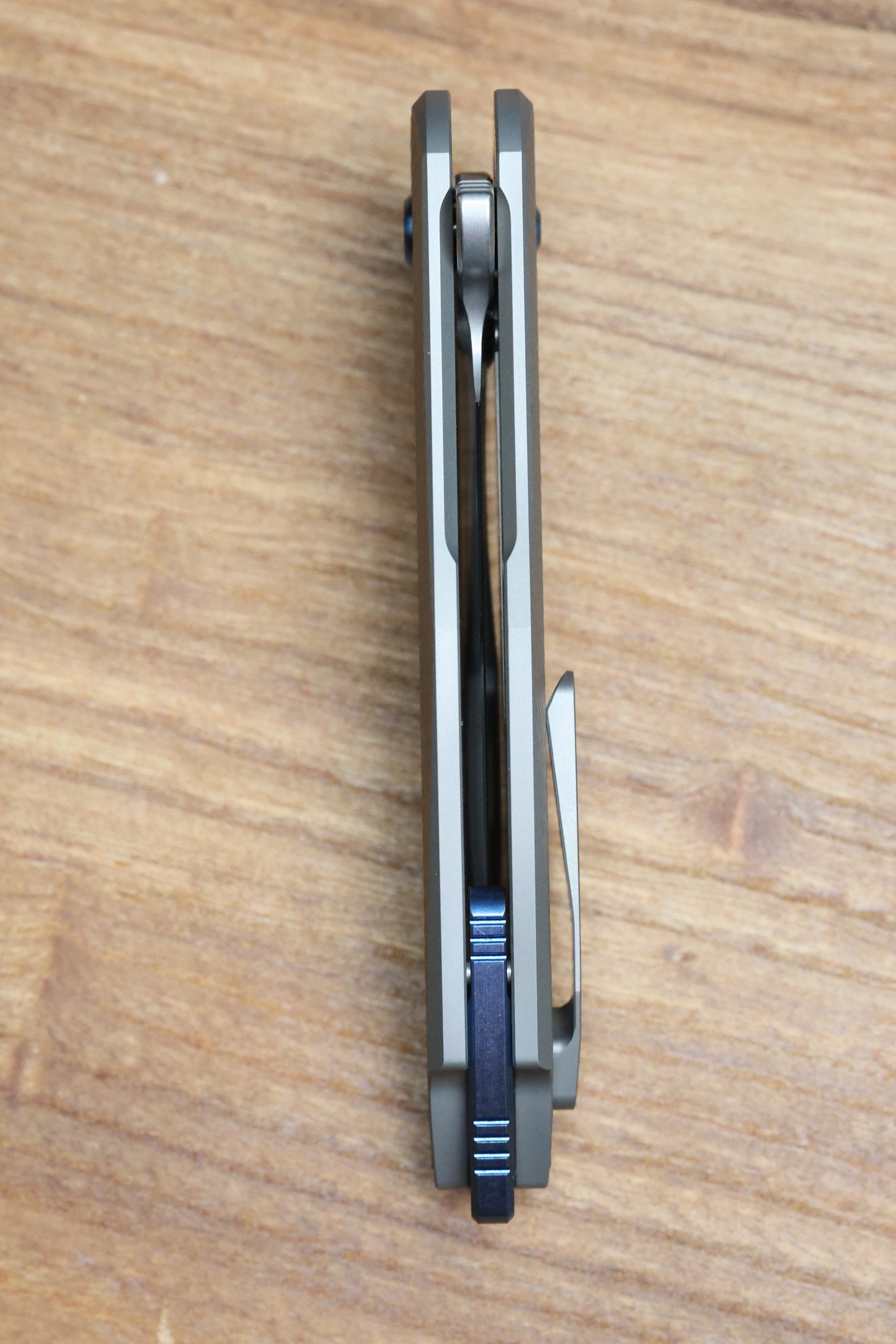KOENIG MINI ARIUS - CORDA PATTERN TITANIUM HANDLE BLUE HARDWARE- M390 BLADE