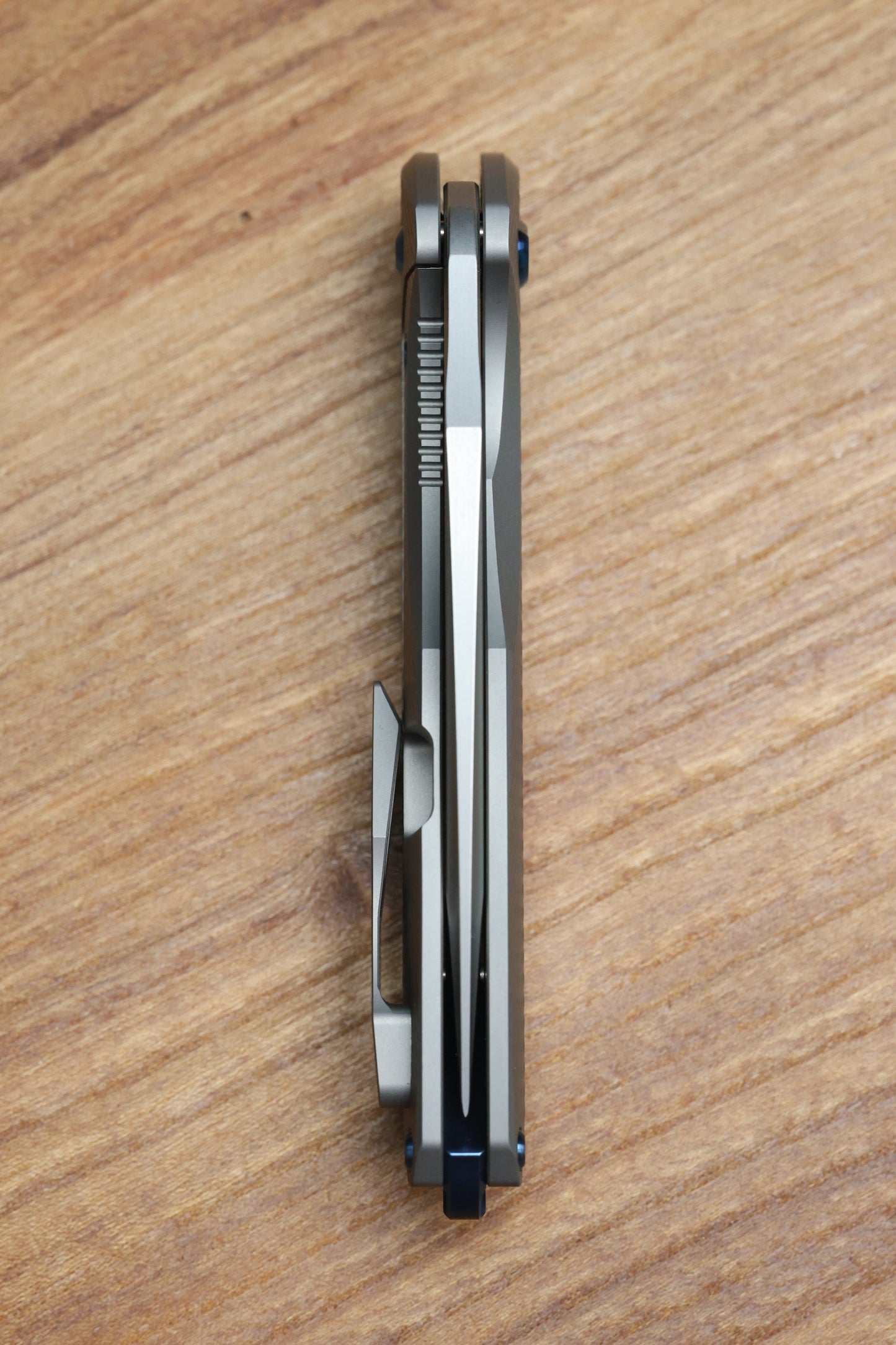 KOENIG MINI ARIUS - CORDA PATTERN TITANIUM HANDLE BLUE HARDWARE- M390 BLADE