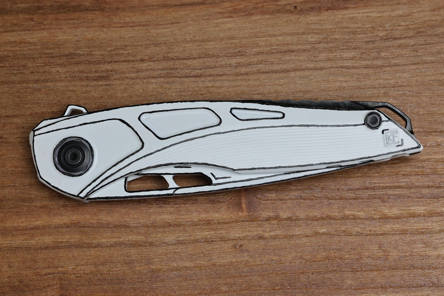 CUSTOM KNIFE FACTORY CEL SHADED WHITE SUKHOI-5 TITANIUM HANDLES W/ CRYSTAL TI BACKSPACER & M398