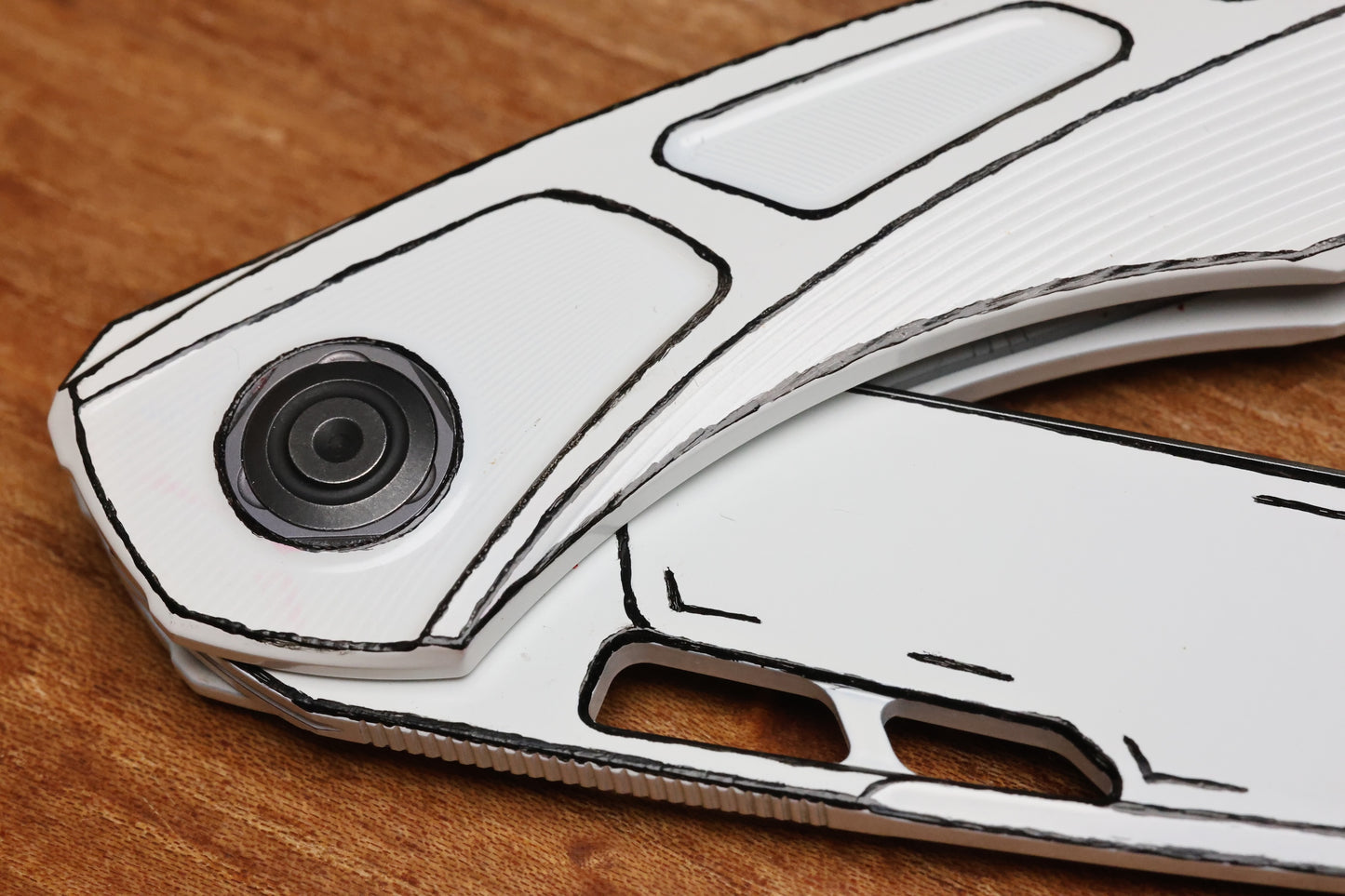 CUSTOM KNIFE FACTORY CEL SHADED WHITE SUKHOI-5 TITANIUM HANDLES W/ CRYSTAL TI BACKSPACER & M398