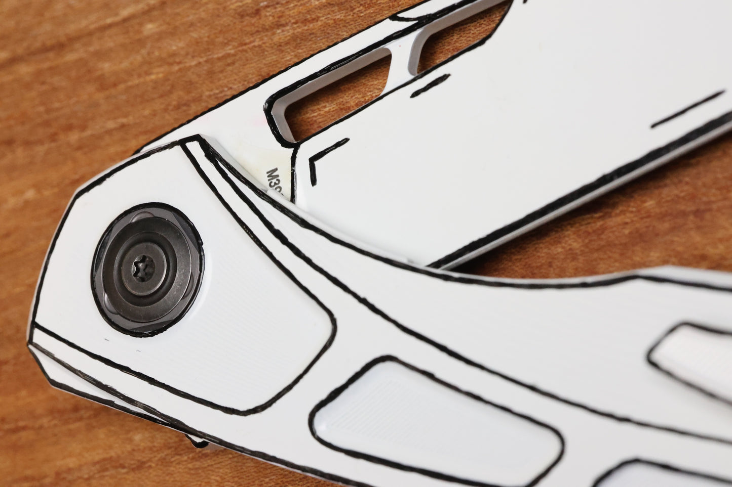 CUSTOM KNIFE FACTORY CEL SHADED WHITE SUKHOI-5 TITANIUM HANDLES W/ CRYSTAL TI BACKSPACER & M398