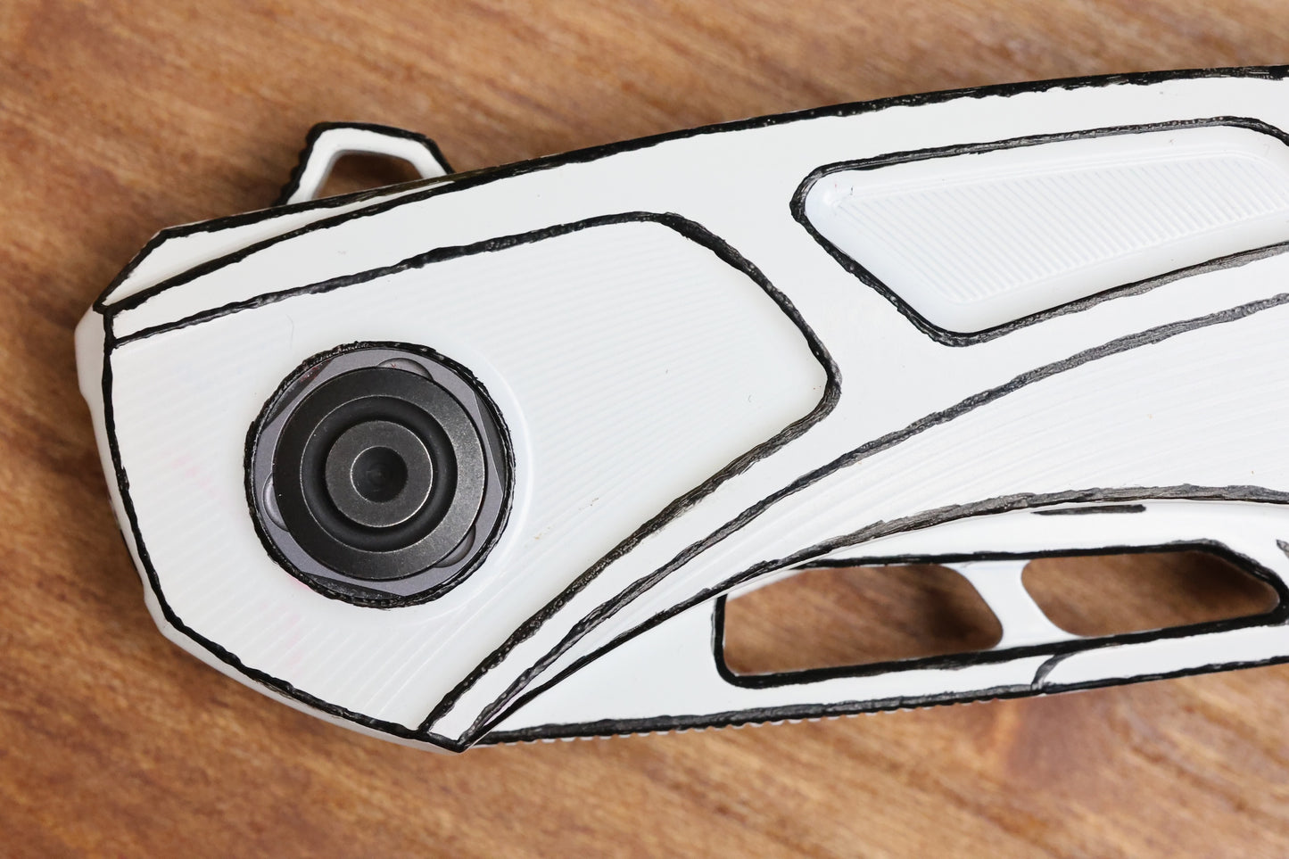 CUSTOM KNIFE FACTORY CEL SHADED WHITE SUKHOI-5 TITANIUM HANDLES W/ CRYSTAL TI BACKSPACER & M398